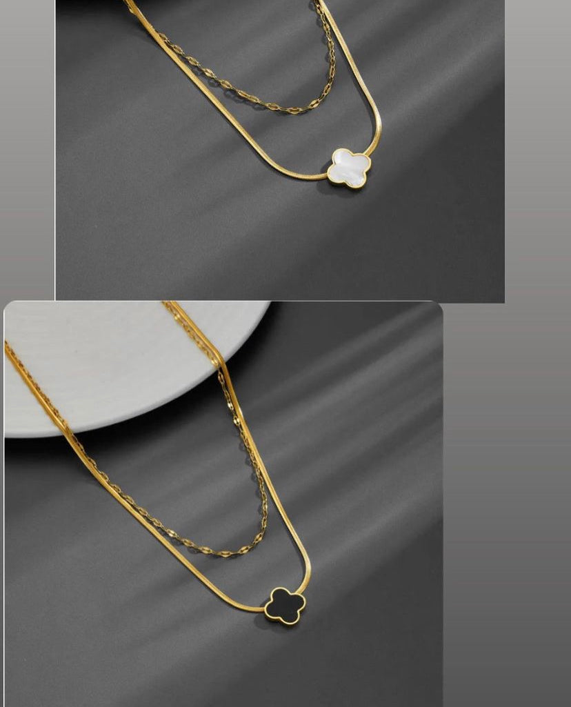 Clover necklace