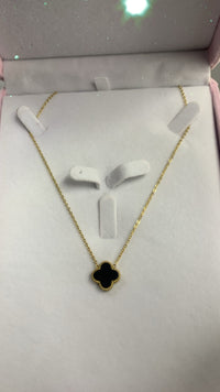 Clover necklace